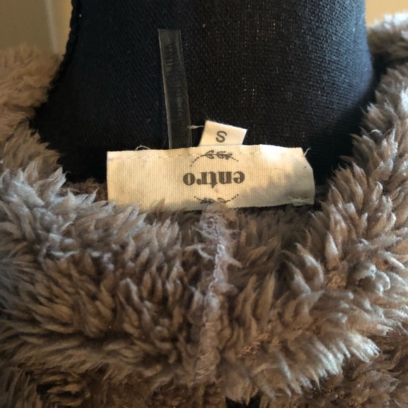 Entro Vest - Picture 5 of 6